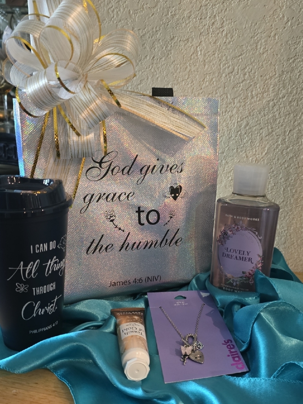 Bath & Body Works Lovely Dreamer Body Wash - Lavender Purple